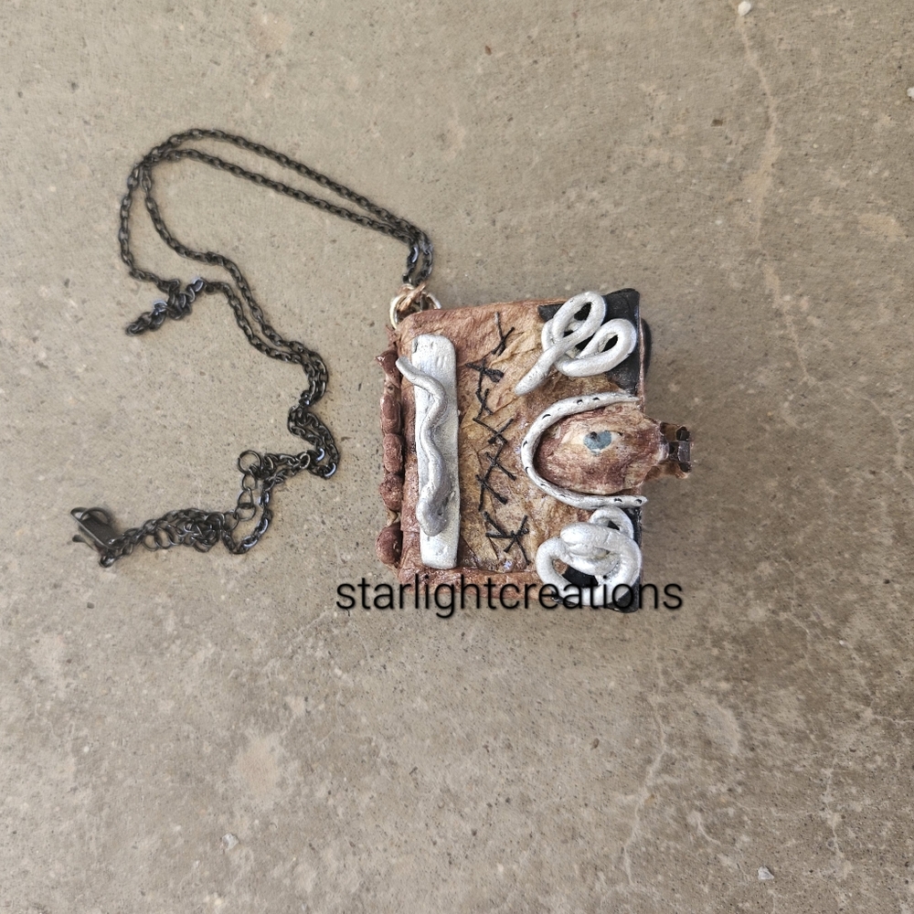 Hocus Pocus Mini Spell Books Jewelry Necklace Sanderson Sisters 90s Cult Classic